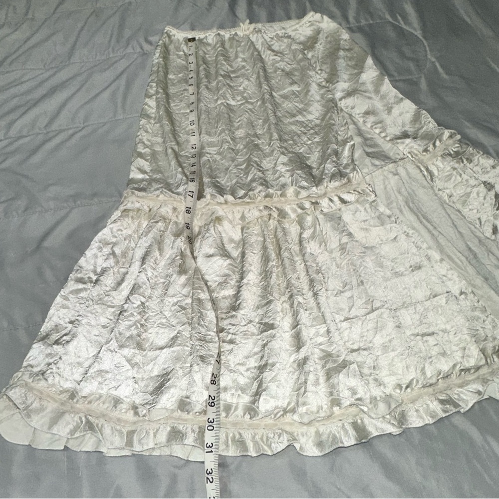 Urban Outfitters L Satin Midi Skirt Slit Ruffle Velour Fairy Grunge Whimsigoth - Picture 9 of 9